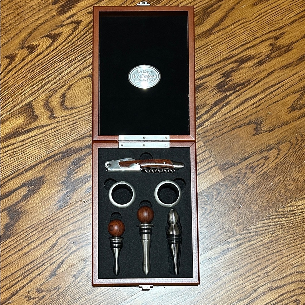 Brookstone Wine Opener Set with Brown and Silver Accents - NWOT